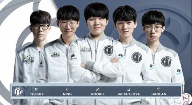 出示的红牌 出示的红牌