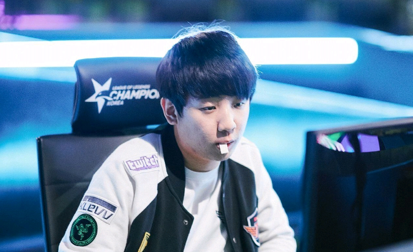 露出球员之 露出球员之