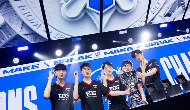 场比赛中实 场比赛中实