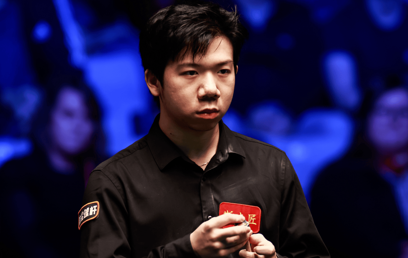 发生抛掷物 发生抛掷物